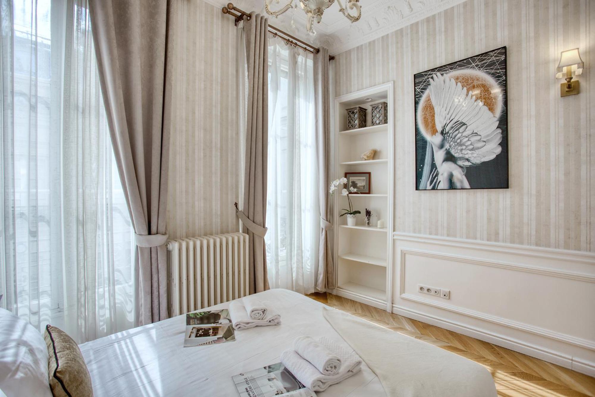 Luxueux 200M2 5Ch Champs Elysees A 1Min Perle Rare Париж Екстериор снимка