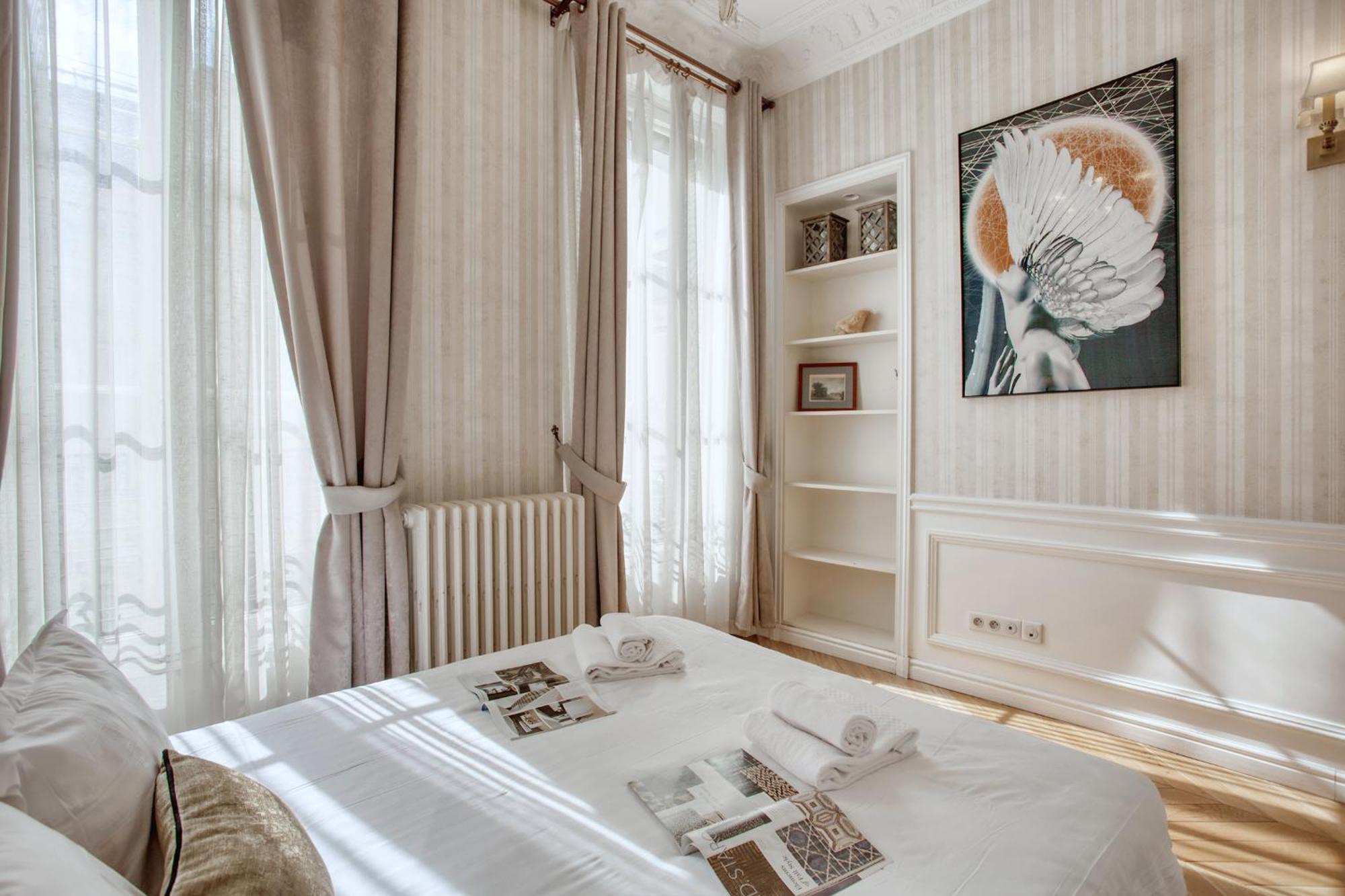 Luxueux 200M2 5Ch Champs Elysees A 1Min Perle Rare Париж Екстериор снимка